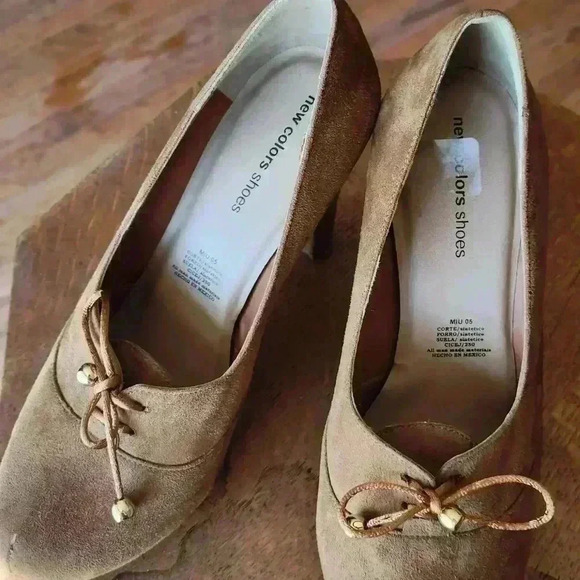 Tan dress heel suede material size 5 - Picture 3 of 5